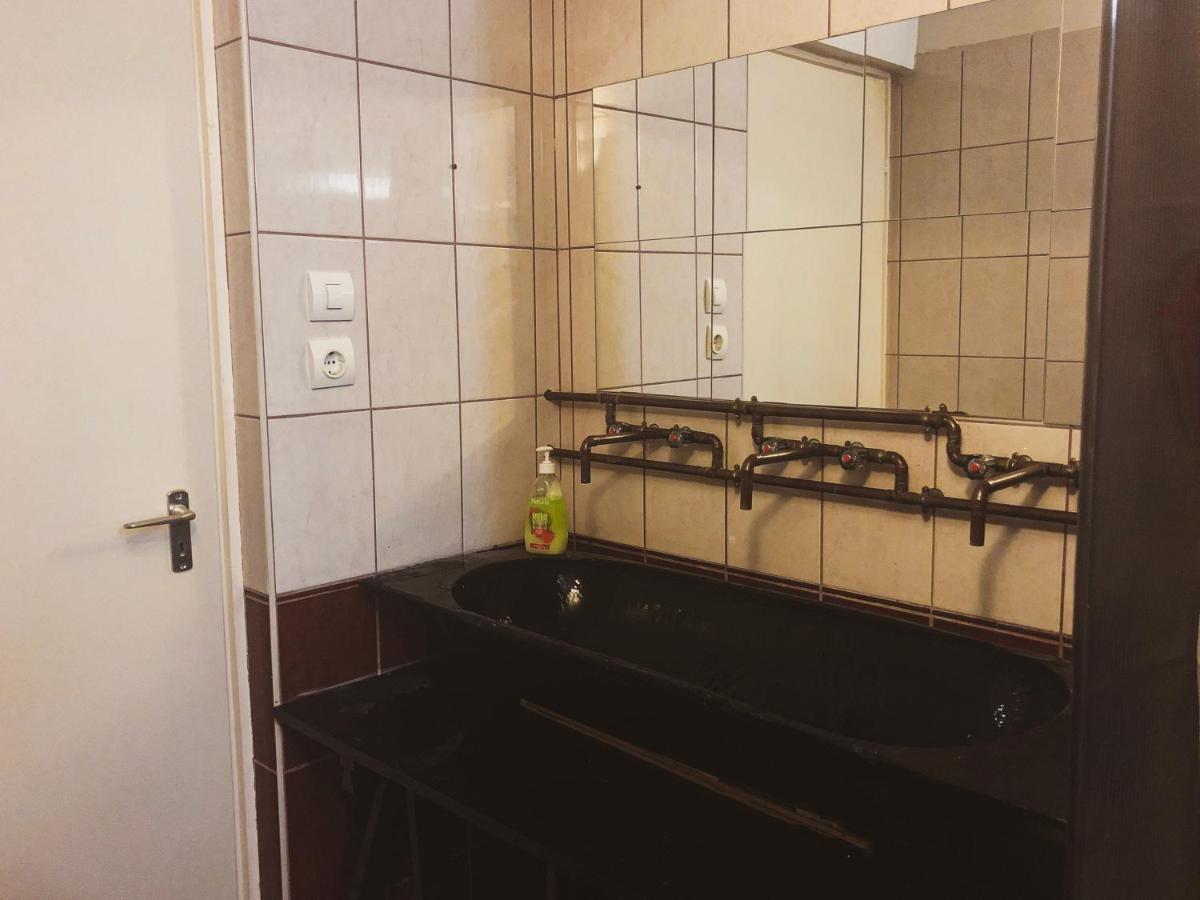Whole Basement Former Pub3 For Bachelor / Bachelorette Party Apartamento Budapeste