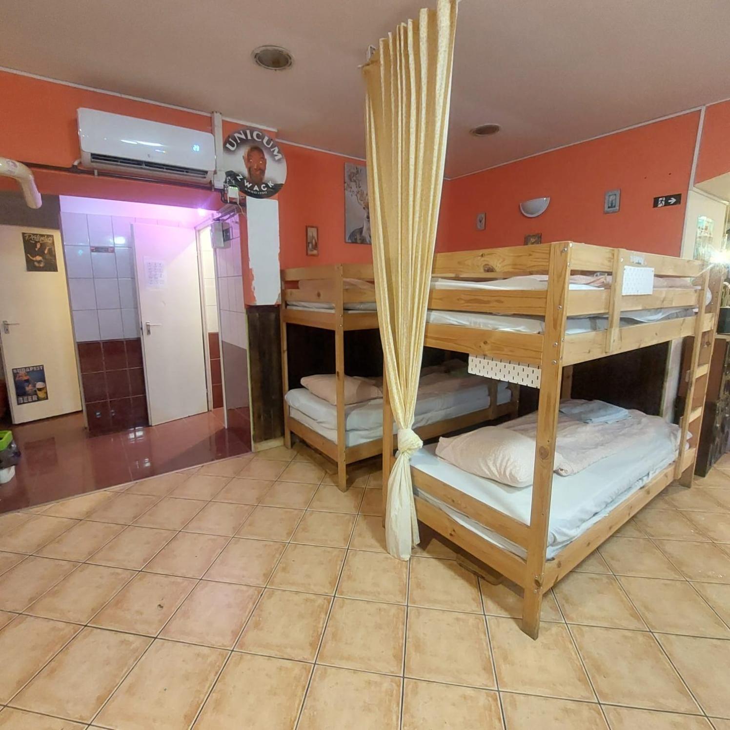 Apartamento Whole Basement Former Pub3 For Bachelor / Bachelorette Party *